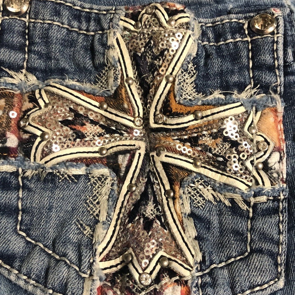 Miss Me sequin jeans in size 29 boot - Picture 3 of 7